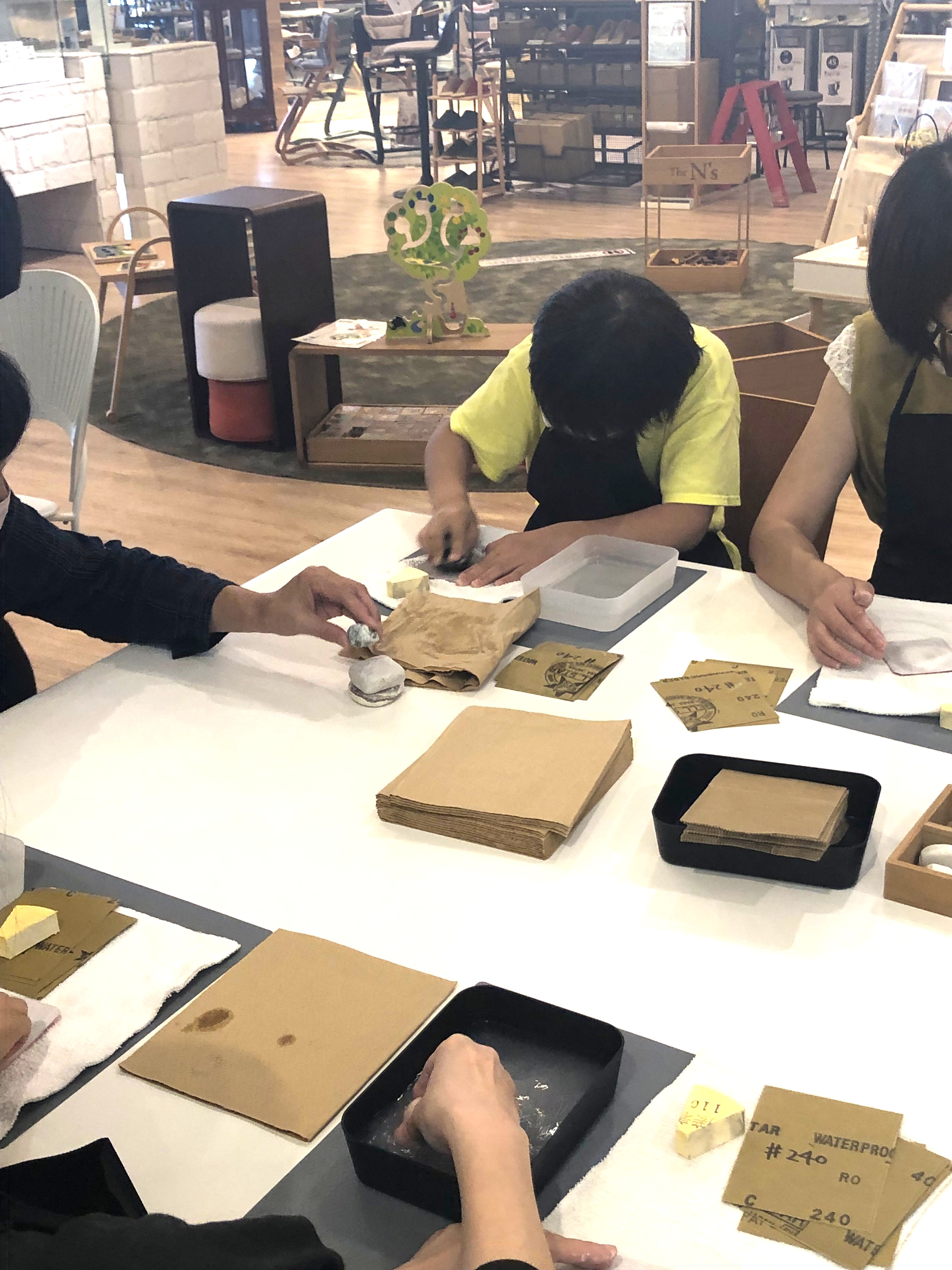 8/22（土）13:30～15:00【ワークショップ】特別展関連WS 石をみがいてみようの画像