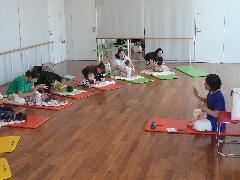 R8【サンエールかごしま】ベビーマッサージ教室（前期）の画像