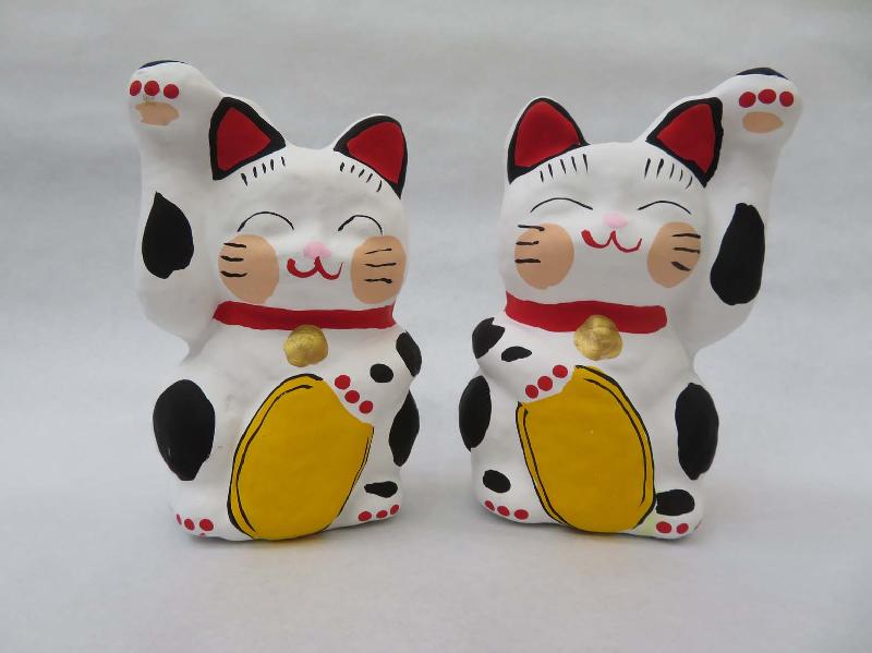 【左手あげ】招き猫の絵付け体験：午後の部の画像